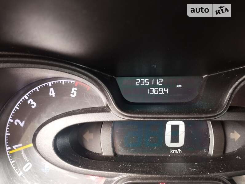 Минивэн Opel Vivaro 2015 в Ровно фото 27 Минивэн Opel Vivaro 2015 в Ровно