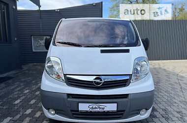 Минивэн Opel Vivaro 2012 в Черновцах