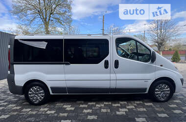 Минивэн Opel Vivaro 2012 в Черновцах