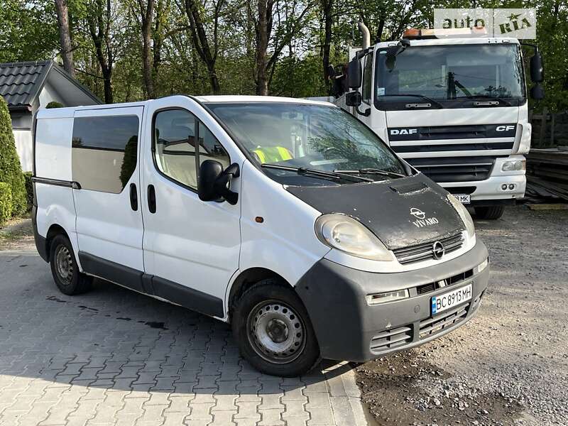 Opel Vivaro 2005