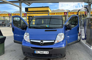 Минивэн Opel Vivaro 2012 в Львове