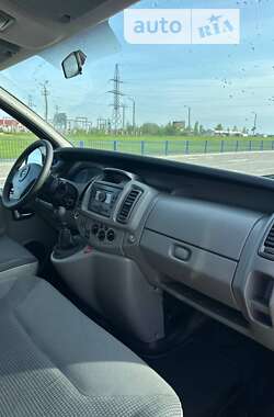 Мінівен Opel Vivaro 2010 в Луцьку