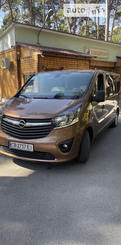 Минивэн Opel Vivaro 2015 в Соснице