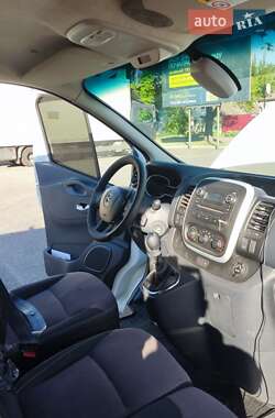 Грузовой фургон Opel Vivaro 2015 в 