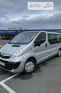 Минивэн Opel Vivaro 2008 в Киеве