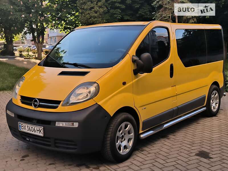 Opel Vivaro 2004