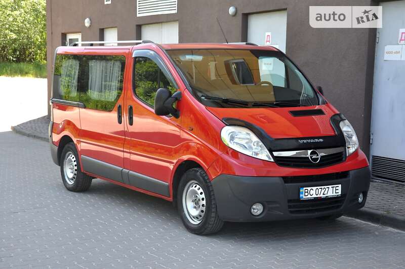 Минивэн Opel Vivaro 2008 в Львове