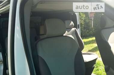 Мінівен Opel Vivaro 2007 в Сваляві