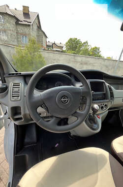 Минивэн Opel Vivaro 2012 в Львове