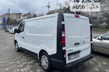 Вантажний фургон Opel Vivaro 2017 в Чернівцях