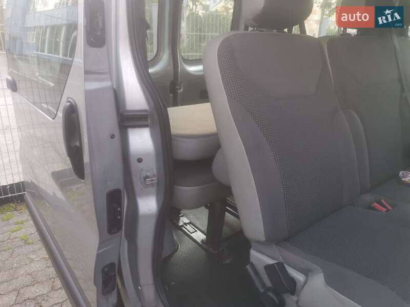 Мінівен Opel Vivaro 2008 в Чернігові
