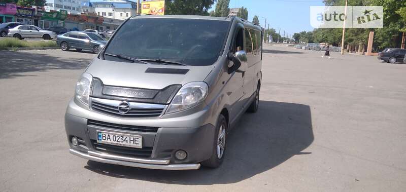 Минивэн Opel Vivaro 2014 в Кропивницком