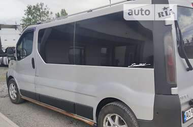 Минивэн Opel Vivaro 2003 в Иршаве