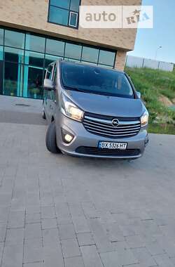 Мінівен Opel Vivaro 2017 в Хмельницькому