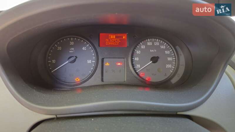 Вантажний фургон Opel Vivaro 2013 в Одесі