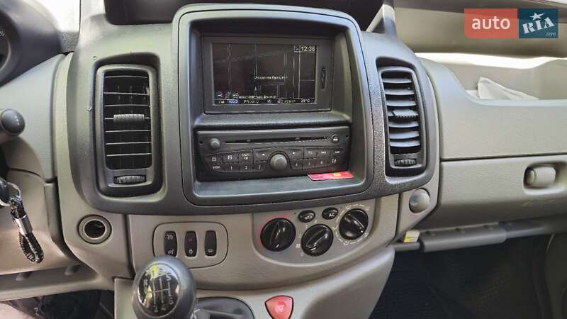 Вантажний фургон Opel Vivaro 2013 в Одесі