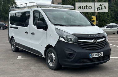 Мінівен Opel Vivaro 2015 в Дубні