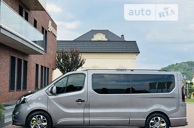 Мінівен Opel Vivaro 2014 в Мукачевому