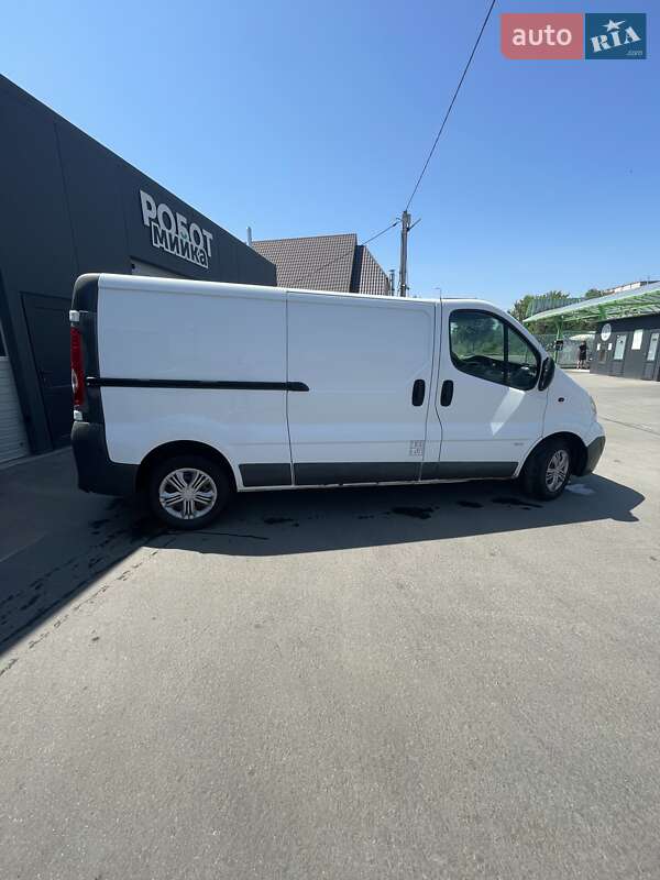 Вантажний фургон Opel Vivaro 2012 в Рокитному