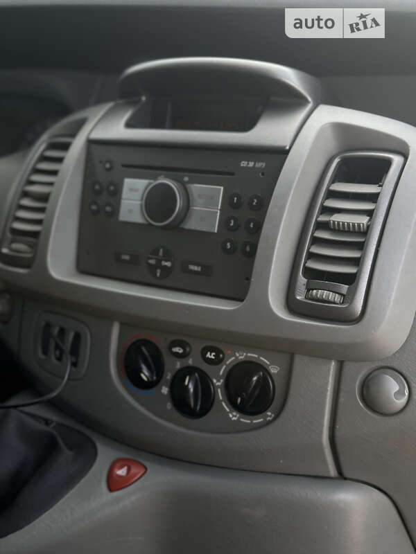 Мінівен Opel Vivaro 2007 в Коломиї