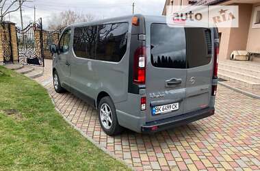 Минивэн Opel Vivaro 2015 в Ровно