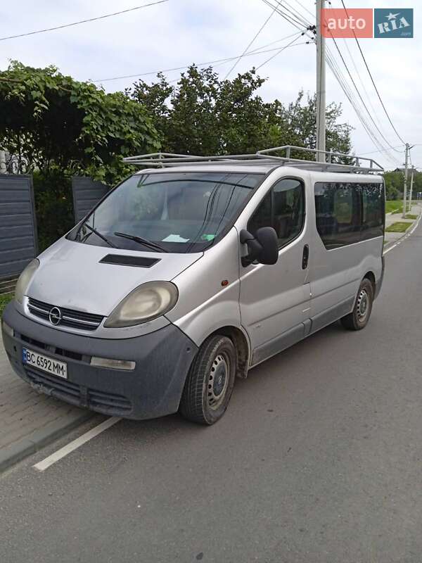 Opel Vivaro 2002