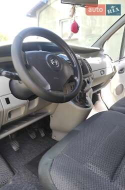 Минивэн Opel Vivaro 2008 в 
