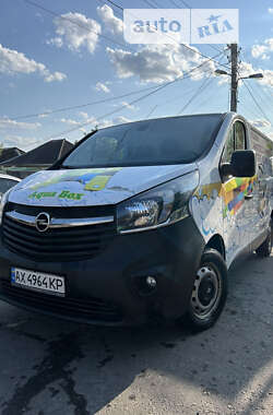 Вантажний фургон Opel Vivaro 2016 в Харкові