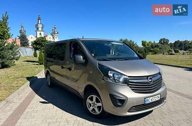 Мінівен Opel Vivaro 2015 в 