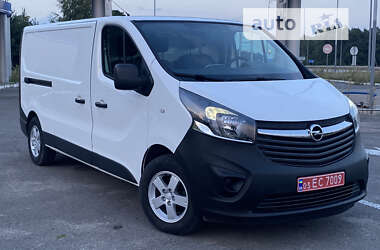 Грузовой фургон Opel Vivaro 2015 в Радивилове