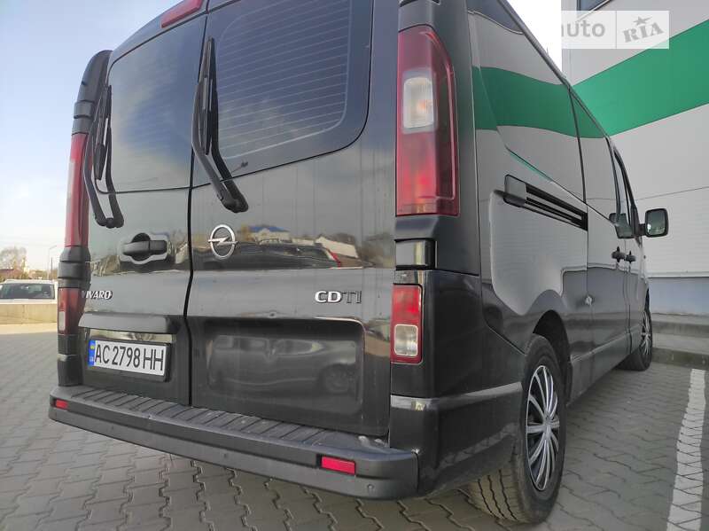 Мінівен Opel Vivaro 2015 в Львові