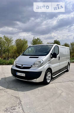 Вантажний фургон Opel Vivaro 2012 в Хотині