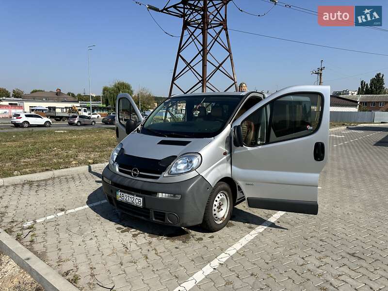 Минивэн Opel Vivaro 2006 в Виннице