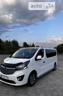 Минивэн Opel Vivaro 2016 в Львове