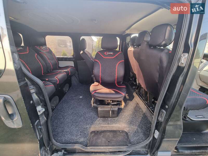 Мінівен Opel Vivaro 2004 в Львові фото 10 Мінівен Opel Vivaro 2004 в Львові