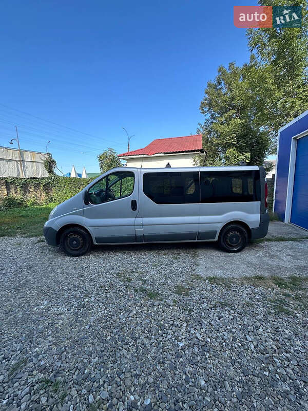 Мінівен Opel Vivaro 2013 в Ланчині