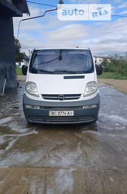 Минивэн Opel Vivaro 2003 в Стрые