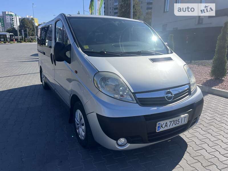 Минивэн Opel Vivaro 2007 в Луцке