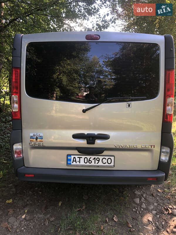 Минивэн Opel Vivaro 2012 в Ивано-Франковске