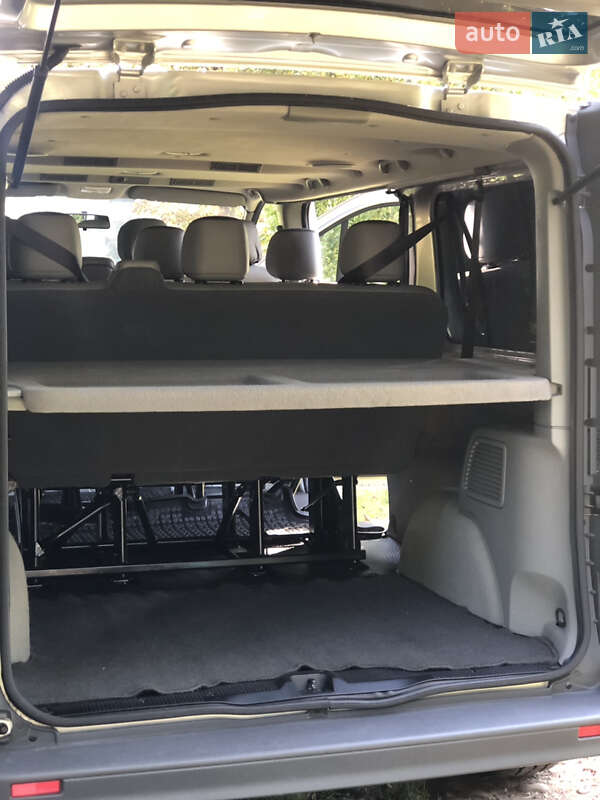 Минивэн Opel Vivaro 2012 в Ивано-Франковске
