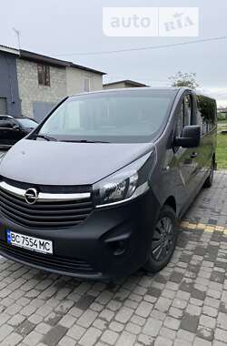 Минивэн Opel Vivaro 2015 в Городке