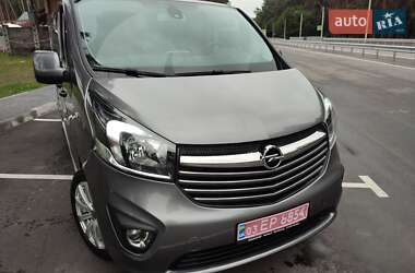 Минивэн Opel Vivaro 2015 в Дубно