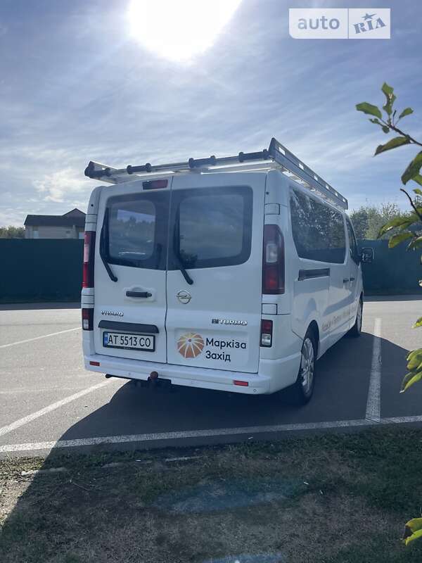 Минивэн Opel Vivaro 2015 в Ивано-Франковске