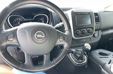 Минивэн Opel Vivaro 2015 в 