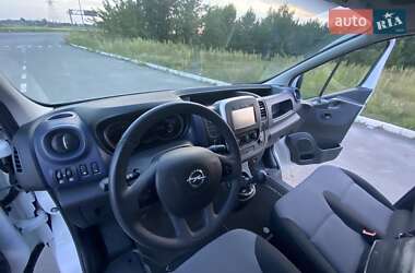 Грузовой фургон Opel Vivaro 2015 в 