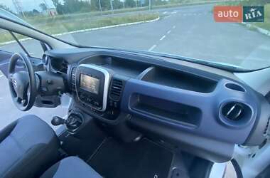 Грузовой фургон Opel Vivaro 2015 в 
