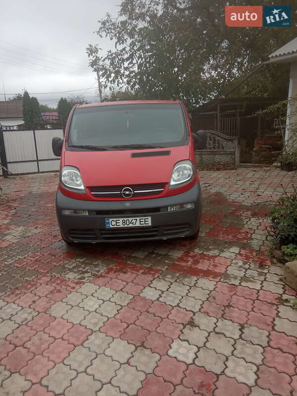 Opel Vivaro 2004