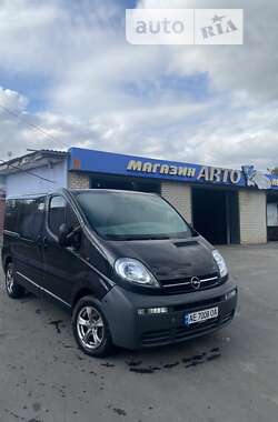 Минивэн Opel Vivaro 2006 в Александрие