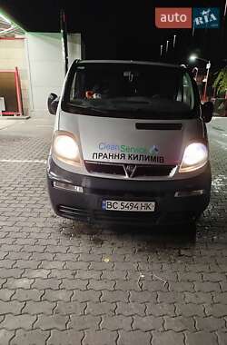 Вантажний фургон Opel Vivaro 2003 в Львові