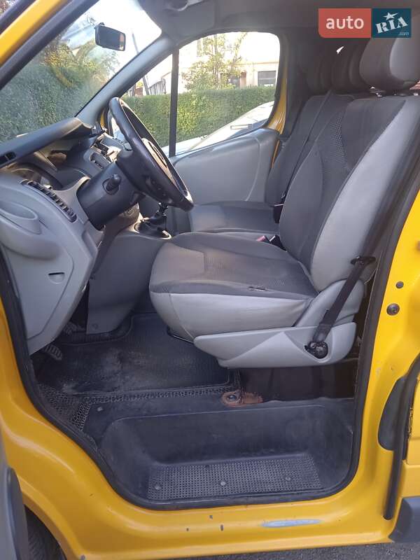 Минивэн Opel Vivaro 2009 в Ивано-Франковске